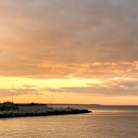 Апартаменты La Cementina Sul Mare Бари Экстерьер фото